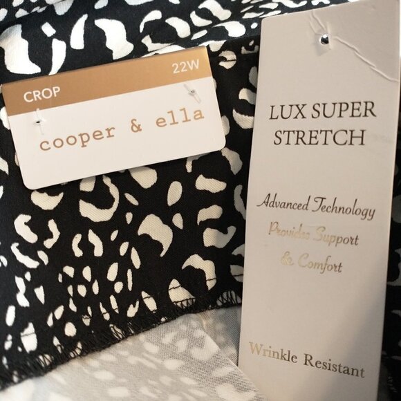 Cooper & Ella Plus Pull on Cropped Pants with Rolled Cuffs Black White Size 22W - Picture 13 of 14